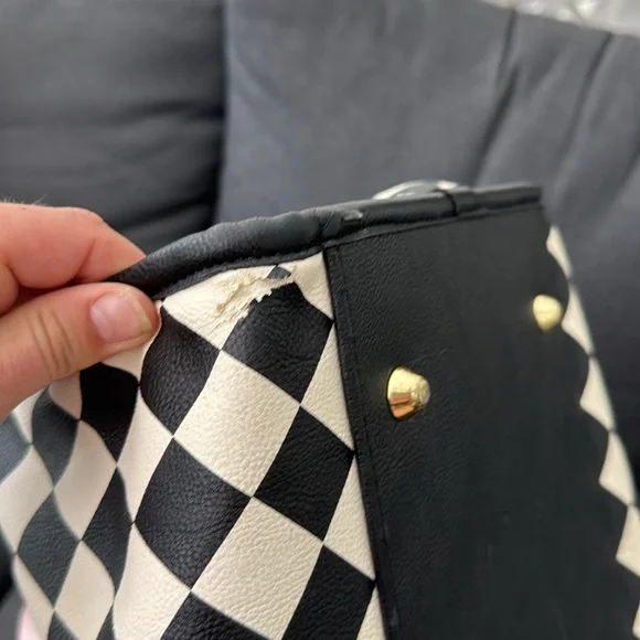 Betsey Johnson Weekender Bow Duffel Bag - Picture 14 of 14